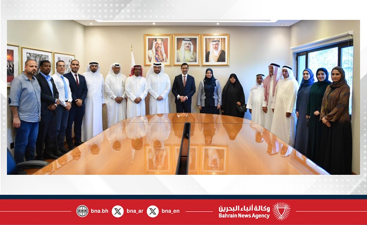 ضمن مزايدة عامة عبر منصة استثمار الأراضي الحكومية.. وزارة شؤون البلديات والزراعة توقّع اتفاقيات تخصيص (6) أراضٍ زراعية للمزارعين البحرينيين في هورة عالي